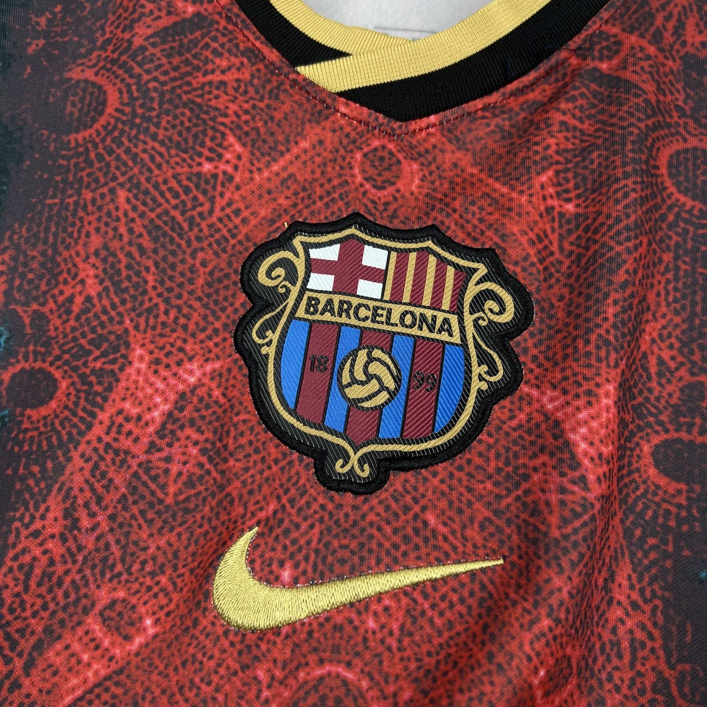 Maillot FC Barcelone 2021/22 Rétro